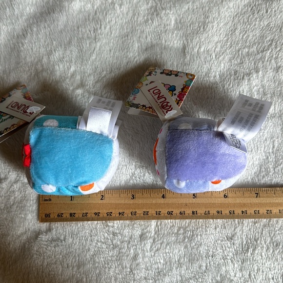 Disney Donald and Daisy Tsum Tsum Plush - Picture 3 of 6